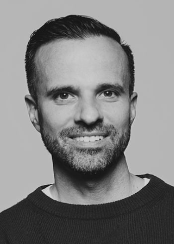 INTERVIEW
WITH THE INTERIOR DESIGNER